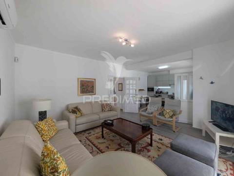 Moradia t4 com piscina em casas da audiência, monte gordo