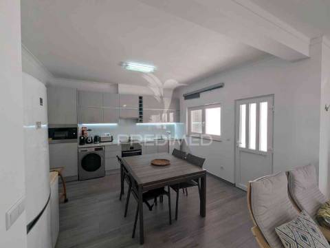 Moradia t4 com piscina em casas da audiência, monte gordo