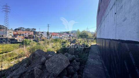 Moradia  térrea em construção