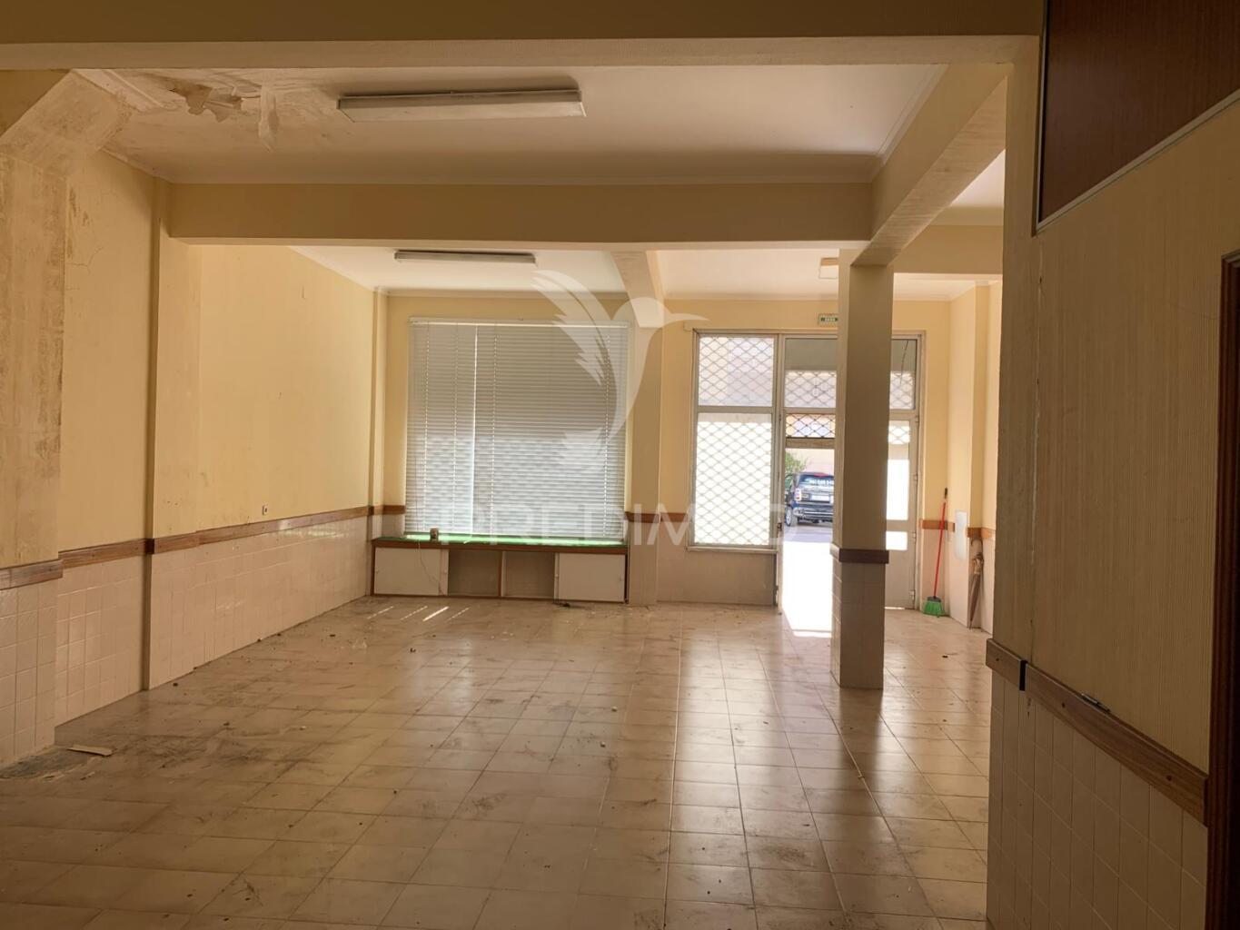 Loja | casais mem martins | arrendamento