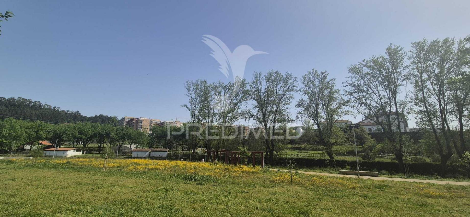 Fantástico apartamento t3 -  acrescentar, em real