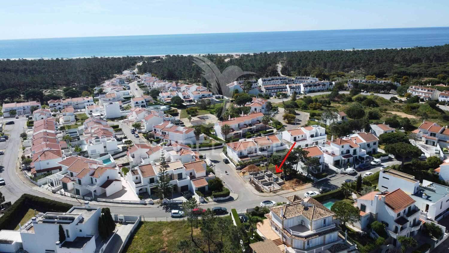 Moradia t3 com piscina, casas da audiência, perto da praia
