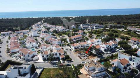 Moradia t3 com piscina, casas da audiência, perto da praia