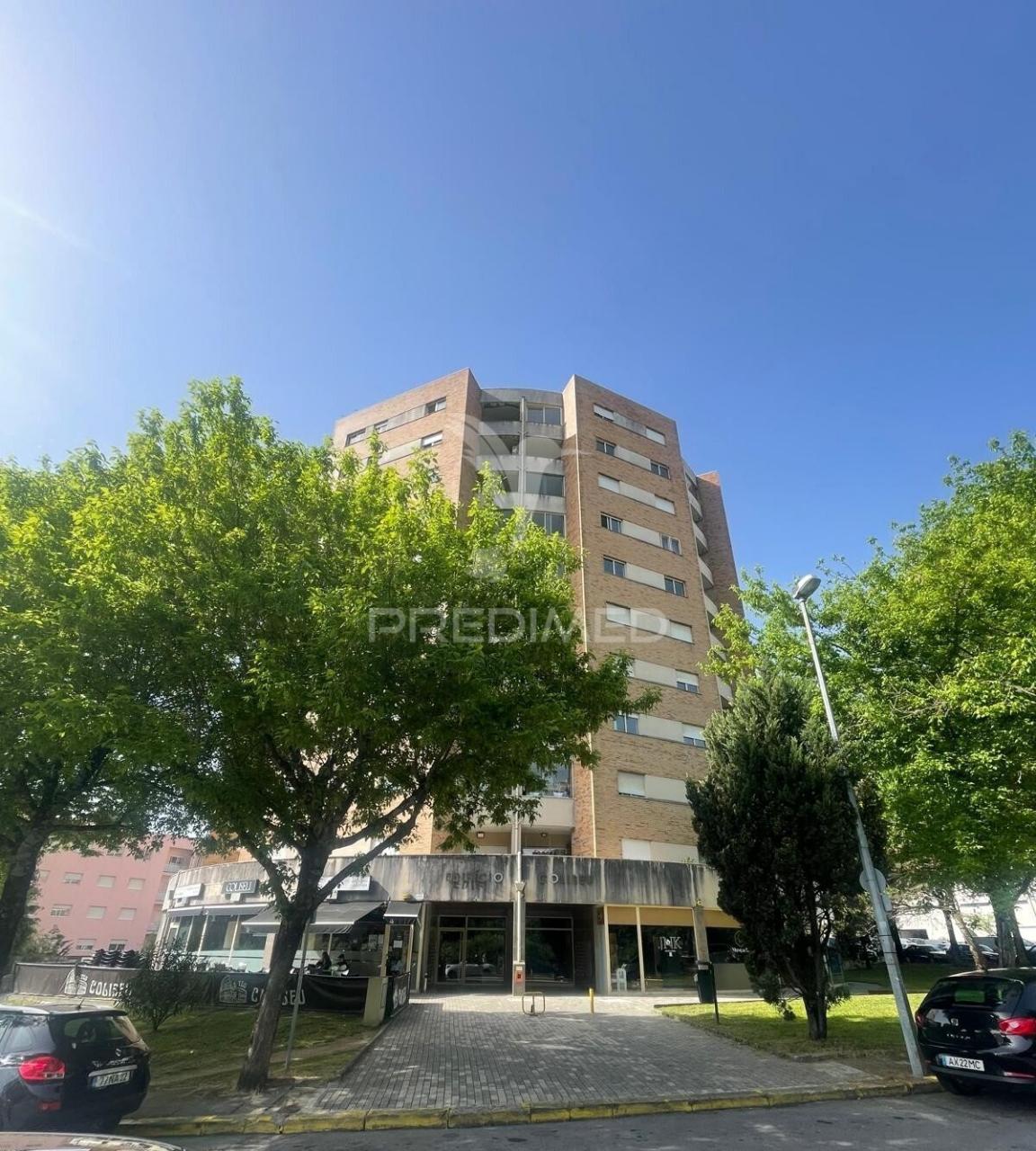 Apartamento t2 para arrendamento em real