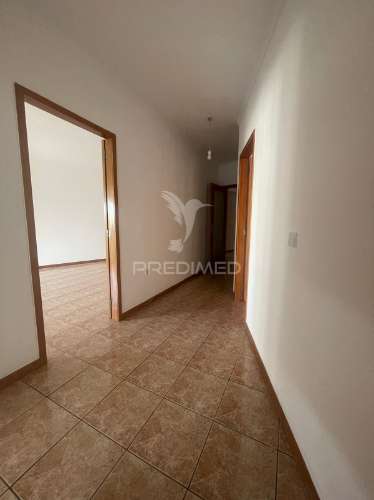 Apartamento t2 para arrendamento em real