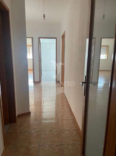 Apartamento t2 para arrendamento em real