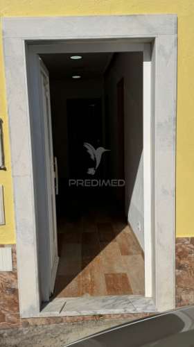 Moradia t2+2 com parqueamento (centro de setúbal)