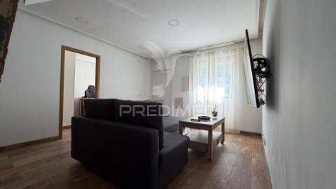 Moradia t2+2 com parqueamento (centro de setúbal)