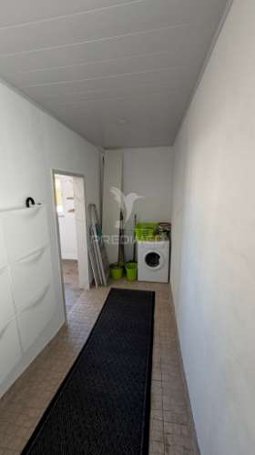 Moradia t2+2 com parqueamento (centro de setúbal)