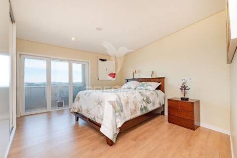 Incrível penthouse t5 em maximinos, braga – vistas panorâmicas sobre toda a cidade