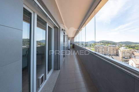 Incrível penthouse t5 em maximinos, braga – vistas panorâmicas sobre toda a cidade
