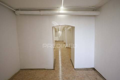 R/c de moradia t1 + 1