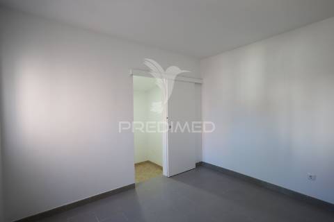 R/c de moradia t1 + 1