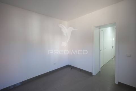 R/c de moradia t1 + 1