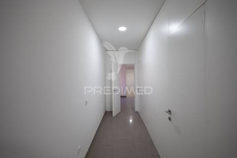 R/c de moradia t1 + 1