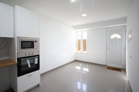 R/c de moradia t1 + 1