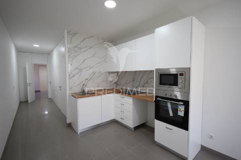 R/c de moradia t1 + 1