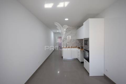 R/c de moradia t1 + 1