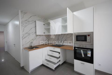 R/c de moradia t1 + 1