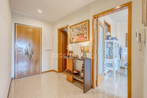 T1+1 com garagem fechada | oportunidade em vilar do andorinho