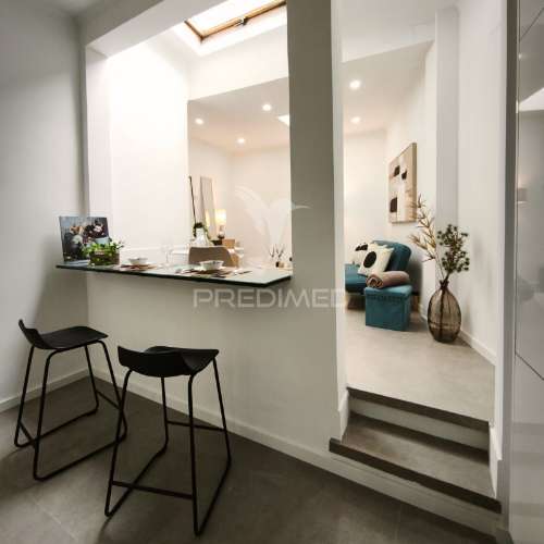 Apartamento t3 remodelado na penha de frança