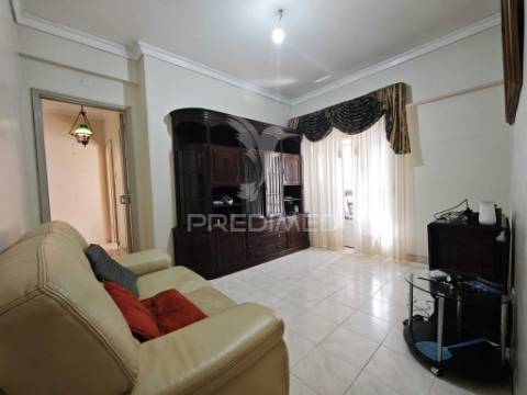 Apartamento t2 no lumiar – excelente localização!