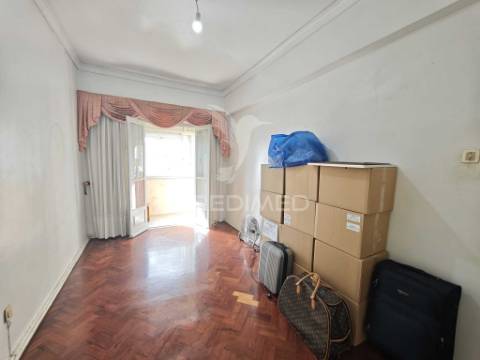 Apartamento t2 no lumiar – excelente localização!