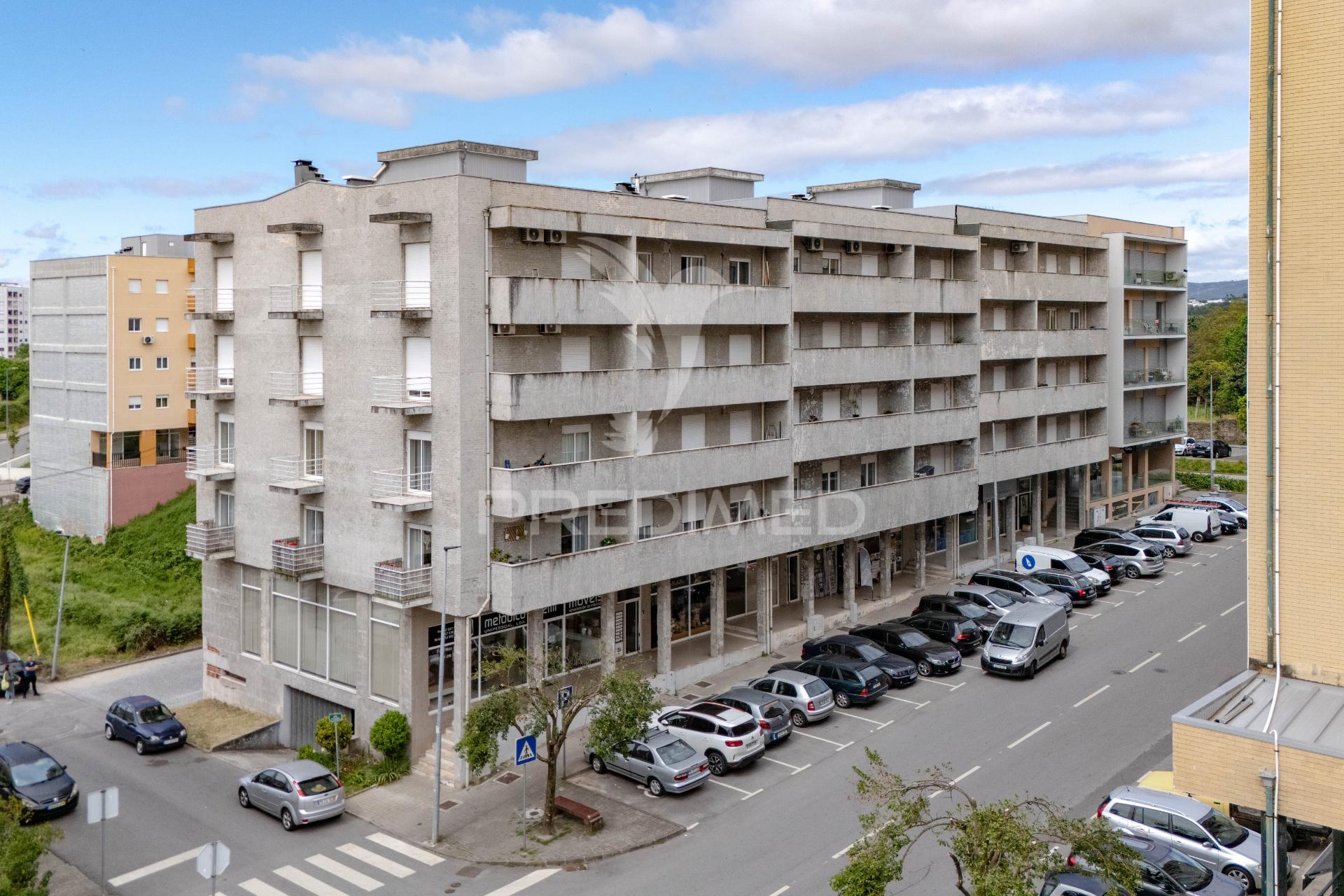 Apartamento t3 mobilado para arrendamento | ferreiros, amares