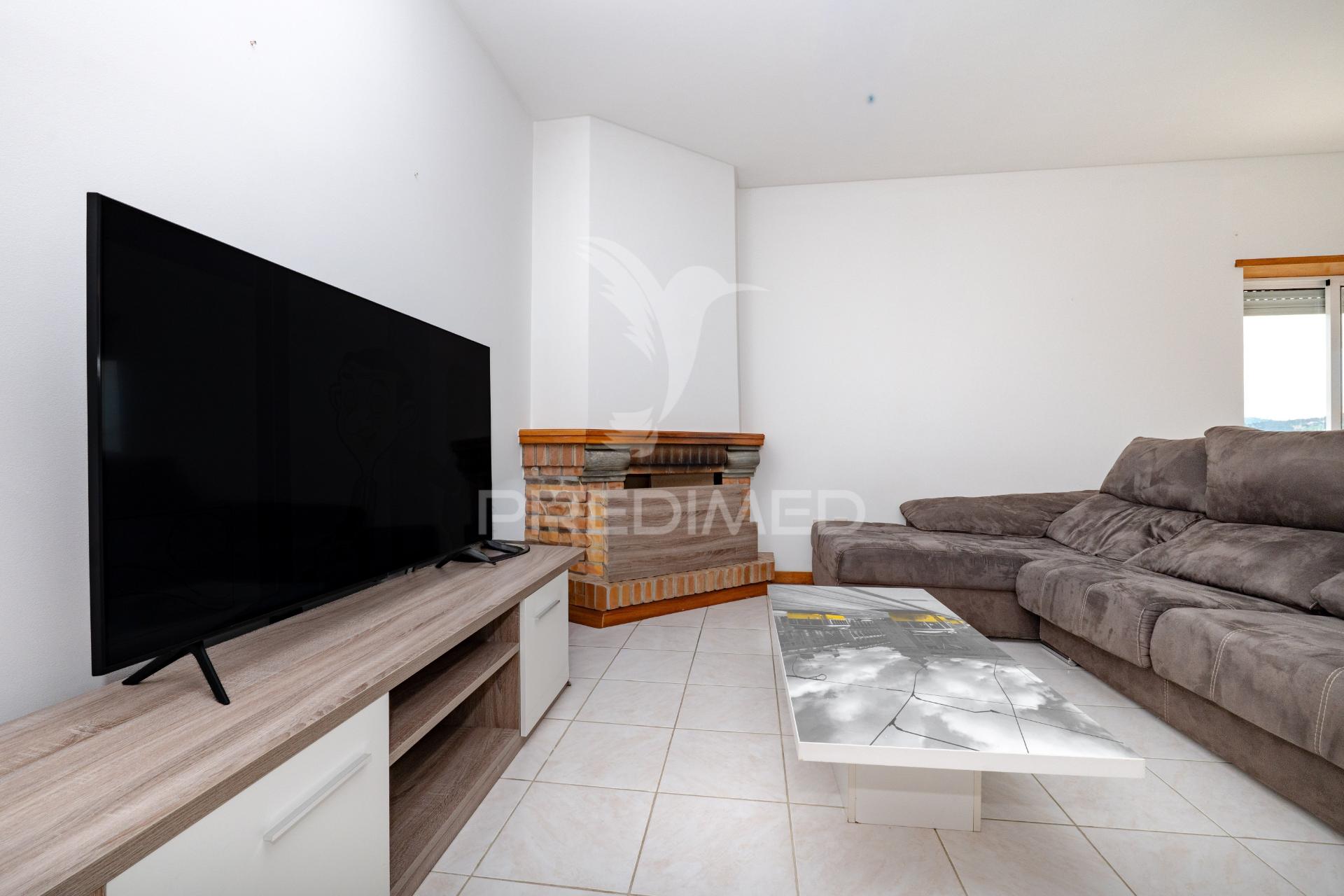 Apartamento t3 mobilado para arrendamento | ferreiros, amares