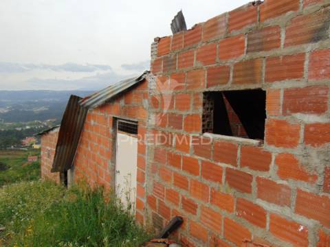 Terreno em lordelo / parque natural do alvão - vila real