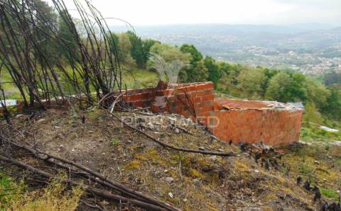 Terreno em lordelo / parque natural do alvão - vila real