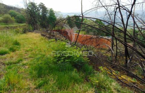 Terreno em lordelo / parque natural do alvão - vila real