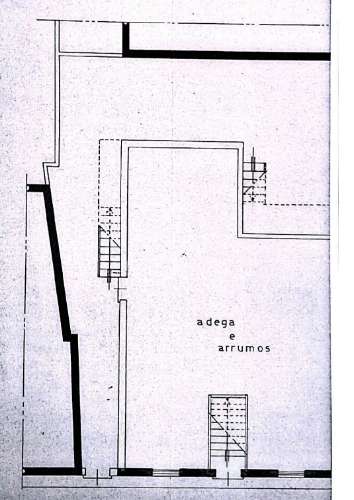 Moradia t3 para restauro com 2 pisos, 3 frentes em valbom, gondomar