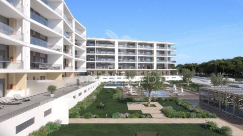 Horus residence - apartamento t2 , rés do chão com 265m2 de área bruta, portimão