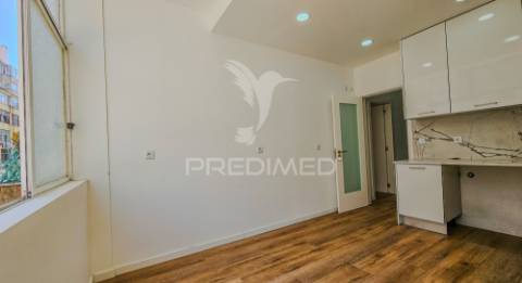 Apartamento t3 no centro de lisboa, arroios