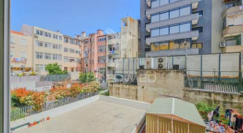 Apartamento t3 no centro de lisboa, arroios