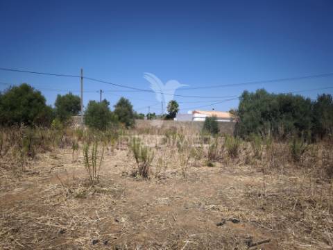 Paderne - moradia com cavalariças- tradição, potencial e localização privilegiada