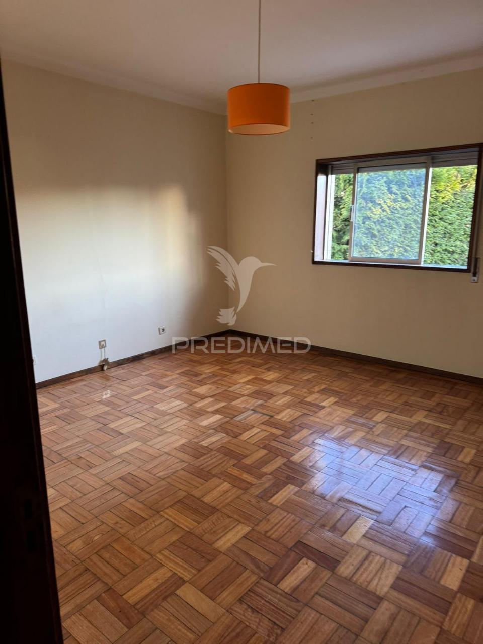 Apartamento t3 centro de fafe com terraço de 200m2