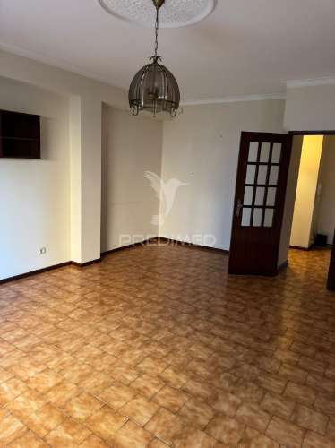 Apartamento t3 centro de fafe com terraço de 200m2
