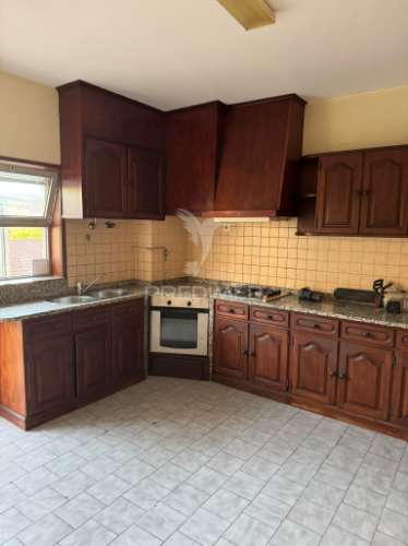 Apartamento t3 centro de fafe com terraço de 200m2