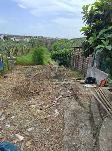 Moradia c/ 4 divisões