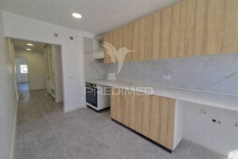 Apartamento t3 em almada