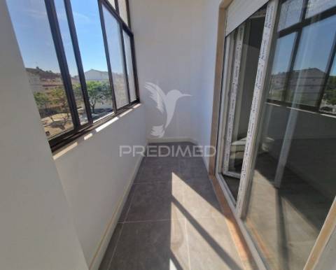 Apartamento t3 em almada