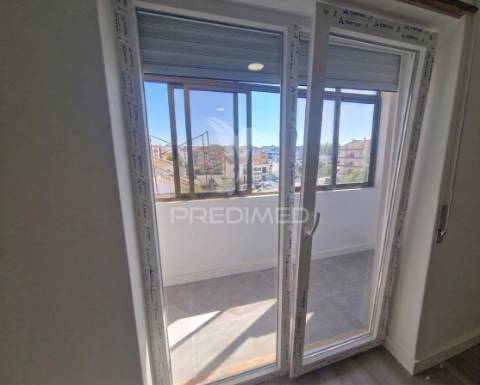 Apartamento t3 em almada