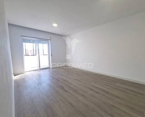 Apartamento t3 em almada