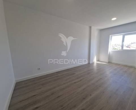 Apartamento t3 em almada