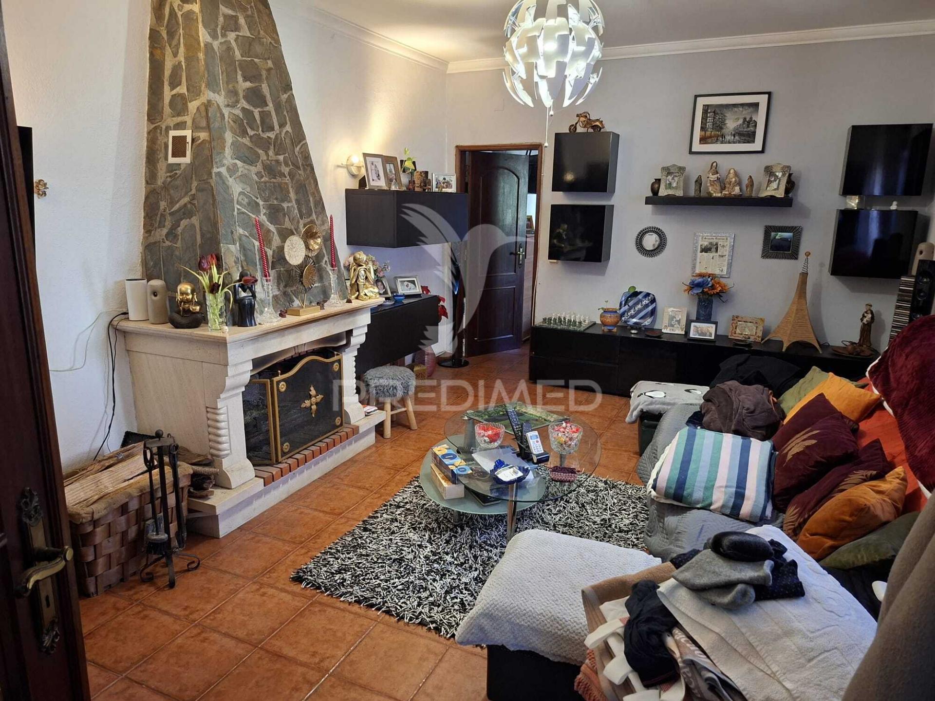 Quarto para arrendamento - alhos vedros