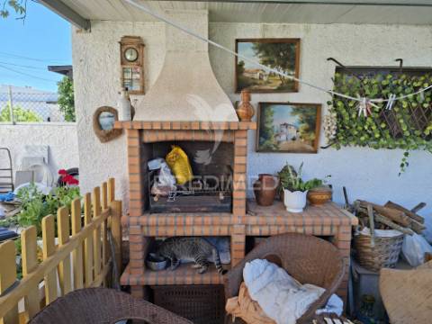 Quarto para arrendamento - alhos vedros