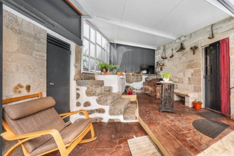 Moradia, casa t2, com terreno, em rendufinho, povoa lanhoso.