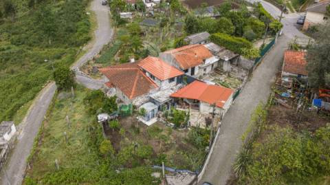Moradia, casa t2, com terreno, em rendufinho, povoa lanhoso.